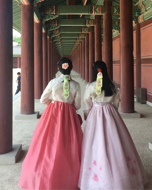 Hanbok ile Seul Saray Turu: Geleneksel Kore Deneyimi